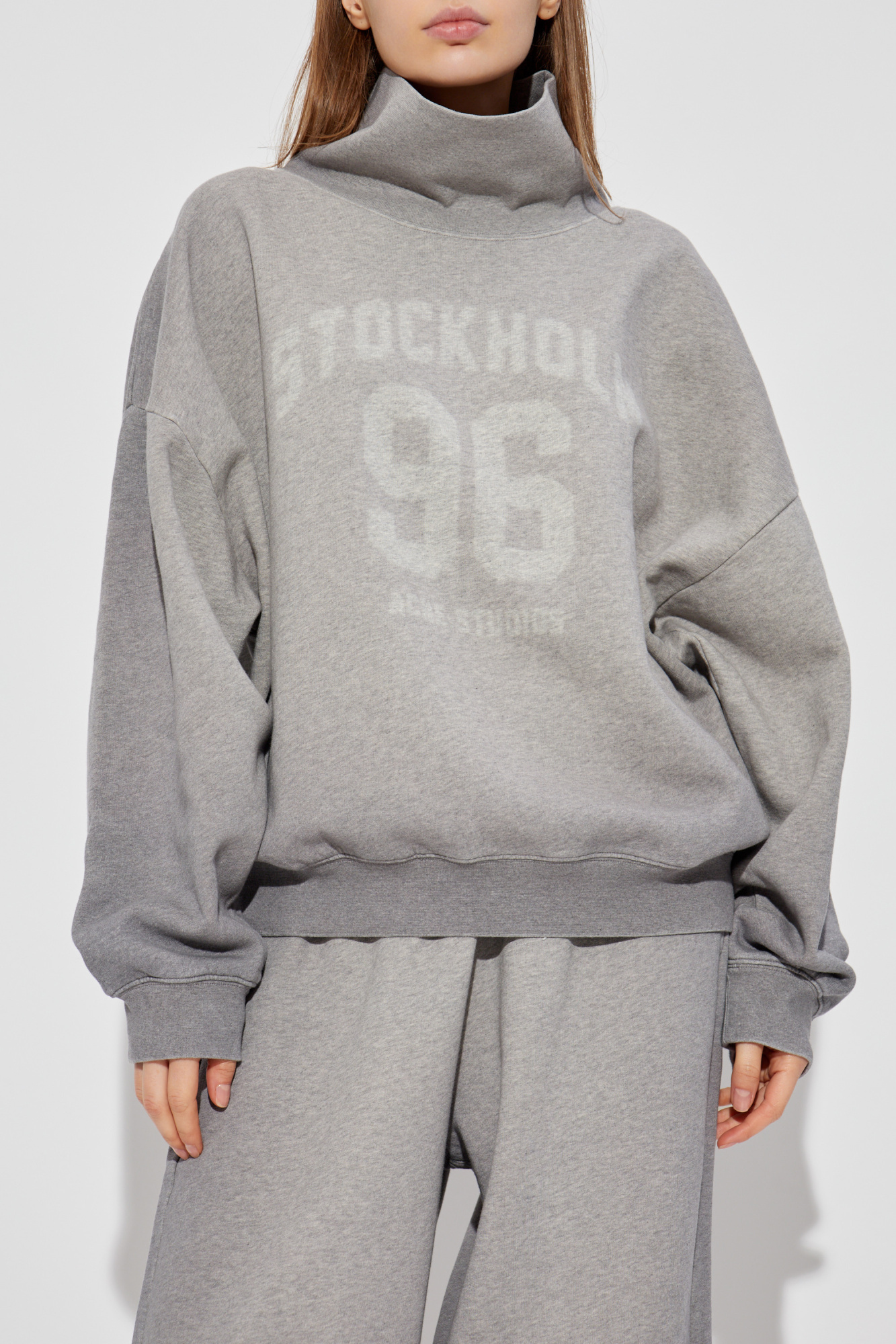 るんるんさん専用) Acne Studios グレー Acne Studios: White & Gray Seamless Turtleneck | SSENSE